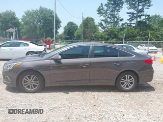 2016 Hyundai Sonata SE z VIN 5NPE24AF6GH276416, wystawiony jako IAAI lot #42483029 z przebiegiem 91 631 mil mil oraz . Historia ofert i sprzedaży dostępna na DreamBid. Obrazek 14.