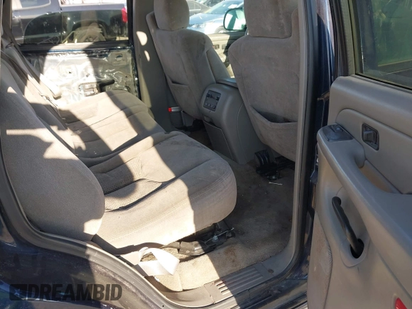 2006 Chevrolet Tahoe LT with VIN 1GNEC13Z36R148295, listed as a IAAI auction lot 40994381 with 274,334 mi miles. Bid and sale history available at carsss.com. Image 8.