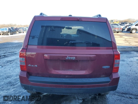 2015 Jeep Patriot High Altitude with VIN 1C4NJRFB8FD271762, listed as a Copart auction lot 45973555 with 146,708 mi miles and Clean Title. Bid and sale history available at carsss.com. Image 6.