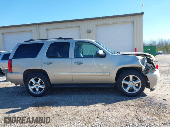 2014 Chevrolet Tahoe LTZ z VIN 1GNSCCE05ER223171, wystawiony jako IAAI lot #41329685 z przebiegiem 150 328 mil mil oraz . Historia ofert i sprzedaży dostępna na DreamBid. Obrazek 13.