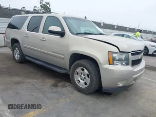 2009 Chevrolet Suburban 2LT с VIN 1GNFC26J19R203458, выставлен на аукционе IAAI как лот 42472007 с пробегом 96 113 миль миль и . История ставок и продаж доступна на DreamBid. Изображение 1.