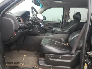 2012 GMC Yukon XL SLT with VIN 1GKS2KE78CR320272, listed as a Copart auction lot 81110124 with 214,889 mi miles and Salvage Title. Bid and sale history available at carsss.com. Image 7.