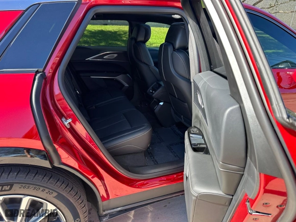 2024 Cadillac LYRIQ Sport with VIN 1GYKPVRK1RZ126344, listed as a Copart auction lot 88307495 with 257 mi miles and Clean Title. Bid and sale history available at carsss.com. Image 6.