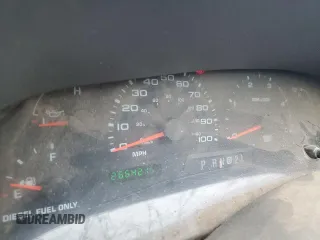 2002 Ford F-350 XL z VIN 1FTSW31F22ED34774, wystawiony jako Copart lot #50922485 z przebiegiem 266 421 mil mil oraz Szkoda całkowita • Salvage title. Historia ofert i sprzedaży dostępna na DreamBid. Obrazek 9.