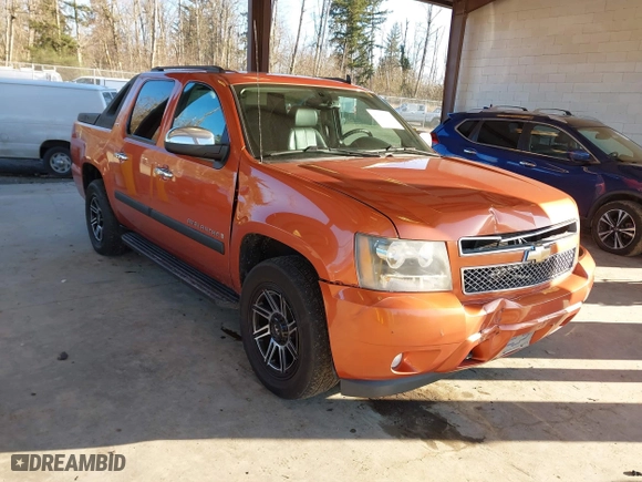 2008 Chevrolet Avalanche LS with VIN 3GNFK123X8G250104, listed as a IAAI auction lot 41383556 with 244,654 mi miles. Bid and sale history available at carsss.com. Image 1.