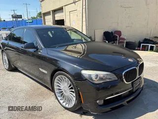 2012 BMW 7 Series 750Li xDrive z VIN WBAKC8C5XCC449157, wystawiony jako Copart lot #56779965 z przebiegiem 115 970 mil mil oraz Czysty tytuł • Clean title. Historia ofert i sprzedaży dostępna na DreamBid. Obrazek 1.