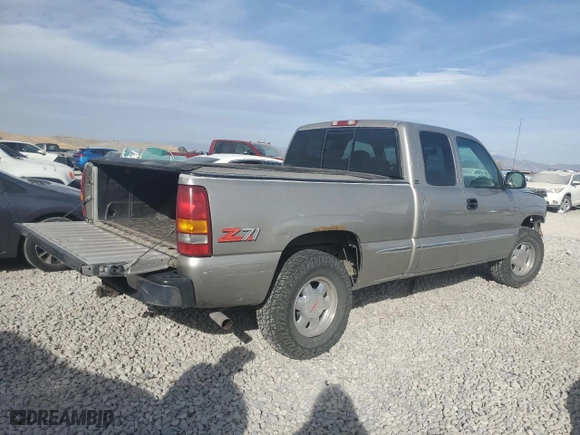 1999 GMC New Sierra 1500 SLE with VIN 1GTEK19T9XE532699, listed as a Copart auction lot 75022694 with NaN miles and Salvage Title. Bid and sale history available at carsss.com. Image 3.