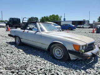 1979 Mercedes-Benz SL with VIN 10704412057129, listed as a Copart auction lot 54794415 with 141,122 mi miles and Clean title. Bid and sale history available at DreamBid. Image 4.
