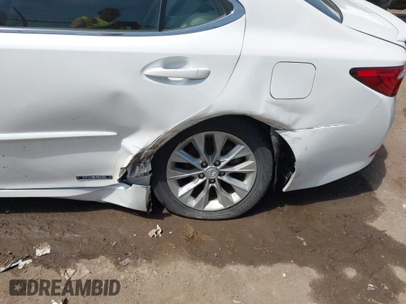 2014 Lexus ES 300h with VIN JTHBW1GG9E2068257, listed as a IAAI auction lot 42043095 with 130,560 mi miles and . Bid and sale history available at DreamBid. Image 6.