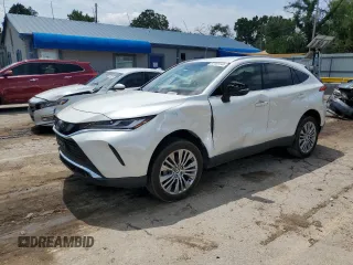 2022 Toyota Venza LE with VIN JTEAAAAH0NJ110734, listed as a Copart auction lot 67161144 with 21,363 mi miles and Salvage Title. Bid and sale history available at carsss.com. Image 1.