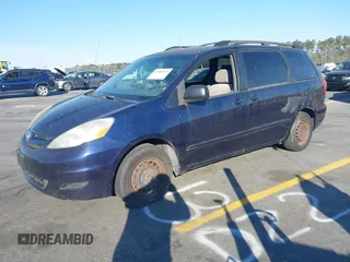 2007 Toyota Sienna CE with VIN 5TDZK23C47S095575, listed as a IAAI auction lot 41900352 with 262,596 mi miles. Bid and sale history available at carsss.com. Image 2.