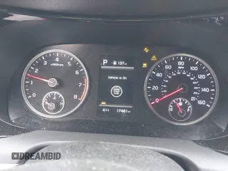 2024 Kia K5 GT-Line z VIN 5XXG64J23RG253362, wystawiony jako IAAI lot #41848600 z przebiegiem 17 481 mil mil oraz . Historia ofert i sprzedaży dostępna na DreamBid. Obrazek 7.