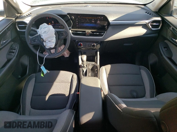 2024 Chevrolet TrailBlazer LT with VIN KL79MRSL6RB148613, listed as a Copart auction lot 69844124 with 3,950 mi miles and Salvage Title. Bid and sale history available at DreamBid. Image 8.