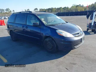 2007 Toyota Sienna CE with VIN 5TDZK23C47S095575, listed as a IAAI auction lot 41900352 with 262,596 mi miles. Bid and sale history available at carsss.com. Image 1.