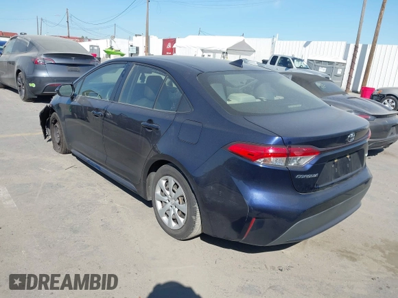 2020 Toyota Corolla LE with VIN JTDEPRAE4LJ093104, listed as a IAAI auction lot 41827963 with 69,780 mi miles. Bid and sale history available at carsss.com. Image 3.