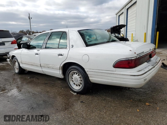 1995 Mercury Grand Marquis LS z VIN 2MELM75WXSX700022, wystawiony jako Copart lot #85558564 z przebiegiem 160 658 mil mil oraz Szkoda całkowita • Salvage title. Historia ofert i sprzedaży dostępna na DreamBid. Obrazek 2.
