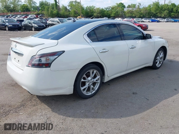 2012 Nissan Maxima S с VIN 1N4AA5APXCC852181, выставлен на аукционе IAAI как лот 42222122 с пробегом 50 636 миль миль и . История ставок и продаж доступна на DreamBid. Изображение 4.