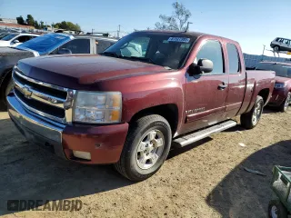 2008 Chevrolet Silverado 1500 LTZ with VIN 1GCEK19018Z152532, listed as a Copart auction lot 87527995 with 250,280 mi miles and Clean Title. Bid and sale history available at carsss.com. Image 1.