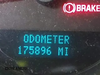 2010 Chevrolet Silverado 1500 with VIN 1GCSKPE32AZ189987, listed as a IAAI auction lot 41443898 with 175,896 mi miles and . Bid and sale history available at DreamBid. Image 15.