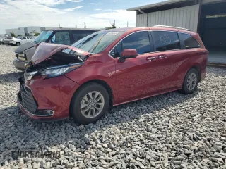 2022 Toyota Sienna XLE with VIN 5TDYRKECXNS101851, listed as a Copart auction lot 65579865 with 34,679 mi miles and Non repairable. Bid and sale history available at DreamBid. Image 1.