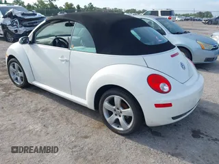 2009 Volkswagen Beetle S with VIN 3VWRF31YX9M402739, listed as a IAAI auction lot 42353898 with Not provided miles and . Bid and sale history available at DreamBid. Image 3.