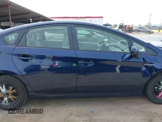 2015 Toyota Prius Four with VIN JTDKN3DU1F0423929, listed as a IAAI auction lot 41982427 with 43,882 mi miles. Bid and sale history available at carsss.com. Image 14.