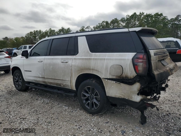 2022 Chevrolet Suburban Z71 with VIN 1GNSKDKD2NR123609, listed as a Copart auction lot 45207735 with 0 mi miles and Non Repairable. Bid and sale history available at carsss.com. Image 2.