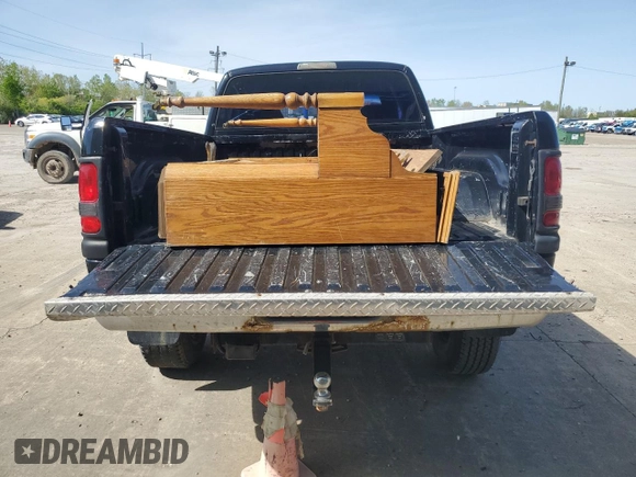 2001 Dodge 2500 with VIN 1B7KF23W21J565543, listed as a Copart auction lot 54488005 with 85,952 mi miles and Salvage Title. Bid and sale history available at carsss.com. Image 6.