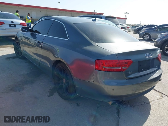 2012 Audi A5 Premium Plus z VIN WAULFAFR2CA003887, wystawiony jako IAAI lot #41829309 z przebiegiem 120 489 mil mil oraz . Historia ofert i sprzedaży dostępna na DreamBid. Obrazek 3.