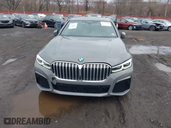 2020 BMW 7 Series 750i xDrive with VIN WBA7U2C04LGM27104, listed as a IAAI auction lot 41757796 with 10,174 mi miles and . Bid and sale history available at carsss.com. Image 12.