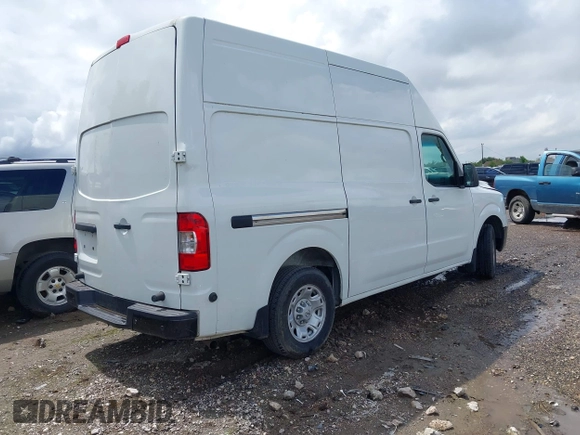 2021 Nissan NV Cargo SV z VIN 1N6BF0LY9MN808457, wystawiony jako IAAI lot #41994149 z przebiegiem 132 571 mil mil oraz . Historia ofert i sprzedaży dostępna na DreamBid. Obrazek 4.