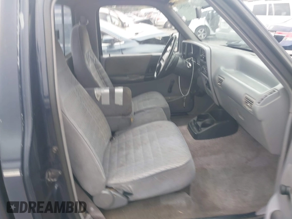 1994 Ford Ranger XL with VIN 1FTCR10U0RPC14356, listed as a IAAI auction lot 42495542 with 239,924 mi miles and . Bid and sale history available at DreamBid. Image 5.