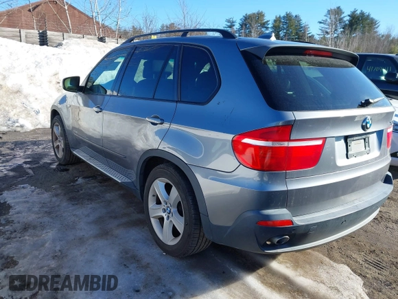 2010 BMW X5 35d with VIN 5UXFF0C54ALT77185, listed as a IAAI auction lot 41699375 with 151,770 mi miles. Bid and sale history available at carsss.com. Image 3.
