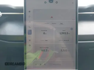 2023 Fisker Ocean One z VIN VCF1ZBU22PG006157, wystawiony jako IAAI lot #41887759 z przebiegiem 3322 mil mil oraz . Historia ofert i sprzedaży dostępna na DreamBid. Obrazek 7.