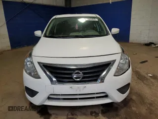 2018 Nissan Versa S Plus z VIN 3N1CN7AP6JL872807, wystawiony jako Copart lot #55932055 z przebiegiem 161 324 mil mil oraz Czysty tytuł • Clean title. Historia ofert i sprzedaży dostępna na DreamBid. Obrazek 5.