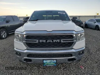 2022 Ram 1500 Big Horn z VIN 1C6SRFMT3NN453715, wystawiony jako Copart lot #85750684 z przebiegiem 17 104 mil mil oraz Szkoda całkowita • Salvage title. Historia ofert i sprzedaży dostępna na DreamBid. Obrazek 5.