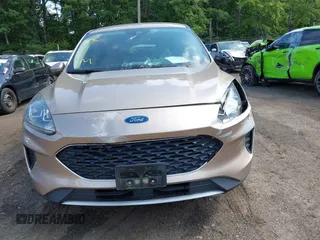 2020 Ford Escape SE с VIN 1FMCU9G67LUA94600, выставлен на аукционе IAAI как лот 42352070 с пробегом 8 миль миль и . История ставок и продаж доступна на DreamBid. Изображение 12.