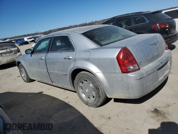 2005 Chrysler 300 with VIN 2C3JA53G25H673340, listed as a Copart auction lot 47066935 with 237,855 mi miles and Salvage Title. Bid and sale history available at carsss.com. Image 2.