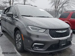 2021 Chrysler Pacifica Hybrid Touring L with VIN 2C4RC1L79MR535420, listed as a IAAI auction lot 41244948 with 89,108 mi miles. Bid and sale history available at carsss.com. Image 1.