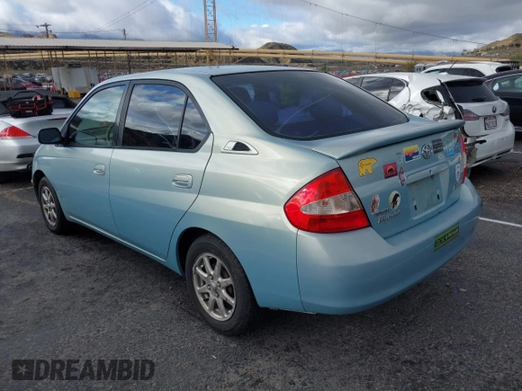 2002 Toyota Prius with VIN JT2BK18U020064521, listed as a IAAI auction lot 41712156 with 221,517 mi miles. Bid and sale history available at carsss.com. Image 3.