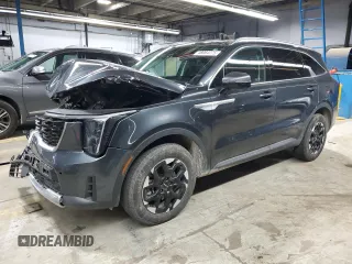 2024 Kia Sorento S z VIN 5XYRLDJC1RG288018, wystawiony jako Copart lot #48064775 z przebiegiem 8266 mil mil oraz Szkoda całkowita • Salvage title. Historia ofert i sprzedaży dostępna na DreamBid. Obrazek 1.