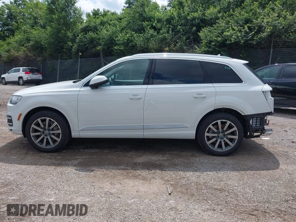 2017 Audi Q7 Prestige with VIN WA1VAAF71HD010516, listed as a IAAI auction lot 42689590 with 68,849 mi miles and . Bid and sale history available at DreamBid. Image 15.