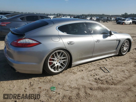 2010 Porsche Panamera Turbo z VIN WP0AC2A75AL090720, wystawiony jako Copart lot #47013455 z przebiegiem 41 164 mil mil oraz Nie do naprawy • Non repairable. Historia ofert i sprzedaży dostępna na DreamBid. Obrazek 3.