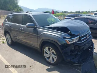 2022 Volkswagen Atlas SE with VIN 1V2KP2CA6NC524326, listed as a IAAI auction lot 42546660 with 37,406 mi miles and . Bid and sale history available at DreamBid. Image 1.