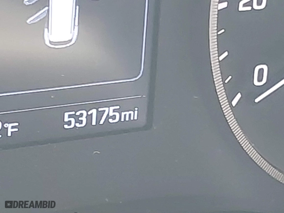 2018 Hyundai Tucson Value with VIN KM8J3CA26JU697712, listed as a IAAI auction lot 40323457 with 53,175 mi miles. Bid and sale history available at carsss.com. Image 7.