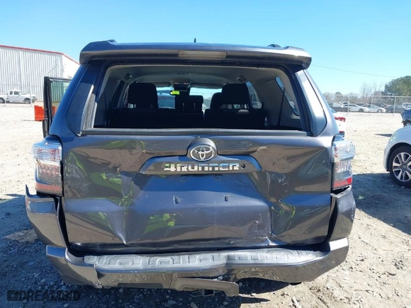 2020 Toyota 4Runner SR5 with VIN JTEBU5JR7L5774904, listed as a IAAI auction lot 41639477 with 36,671 mi miles. Bid and sale history available at carsss.com. Image 6.
