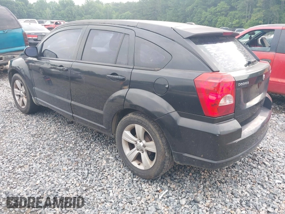 2011 Dodge Caliber Mainstreet z VIN 1B3CB3HAXBD113487, wystawiony jako IAAI lot #42300778 z przebiegiem 139 014 mil mil oraz . Historia ofert i sprzedaży dostępna na DreamBid. Obrazek 3.