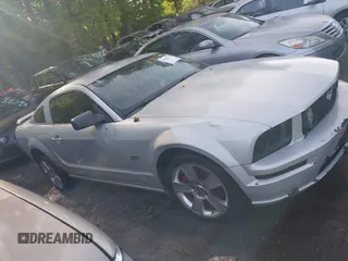2007 Ford Mustang GT Deluxe with VIN 1ZVHT82H775235033, listed as a IAAI auction lot 42090714 with 225,952 mi miles and . Bid and sale history available at carsss.com. Image 13.