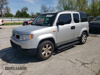 2011 Honda Element EX z VIN 5J6YH2H77BL005068, wystawiony jako Copart lot #53867045 z przebiegiem 226 391 mil mil oraz Szkoda całkowita • Salvage title. Historia ofert i sprzedaży dostępna na DreamBid. Obrazek 1.