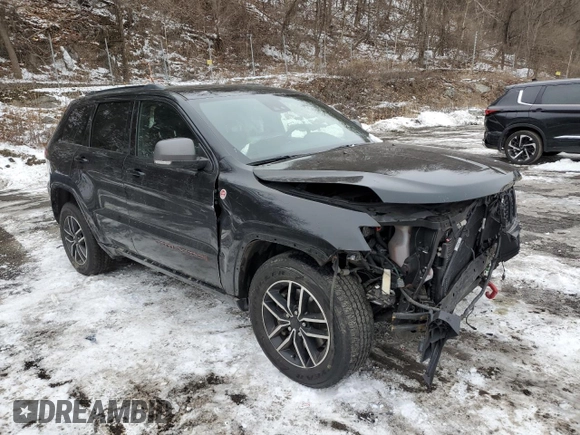 2021 Jeep Grand Cherokee Trailhawk with VIN 1C4RJFLT3MC581673, listed as a Copart auction lot 44993235 with 18,227 mi miles and Salvage Title. Bid and sale history available at carsss.com. Image 4.
